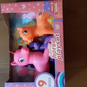 Horse/Unicorn Playset 9 pieces